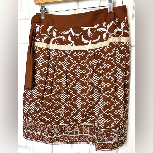 Vtg NANETTE LEPORE Embroidered Skirt Brown Whitete Embroidery Pleated Faux Wrap - Picture 5 of 11